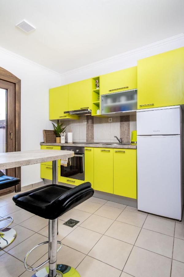 Zollus House Tvrda Apartment Osijek Exterior photo
